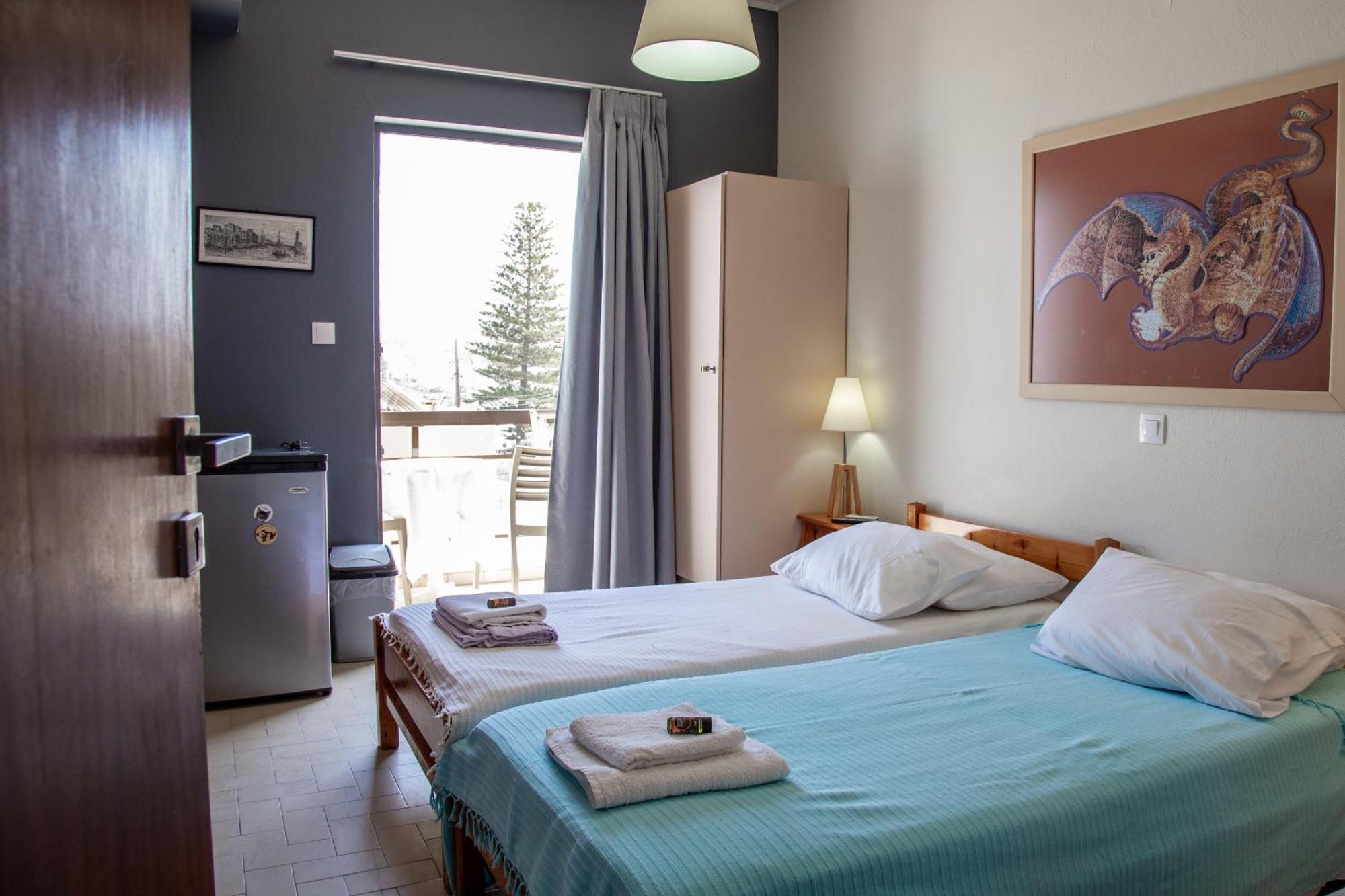 Nefeli Rooms Agia Marina  Екстер'єр фото