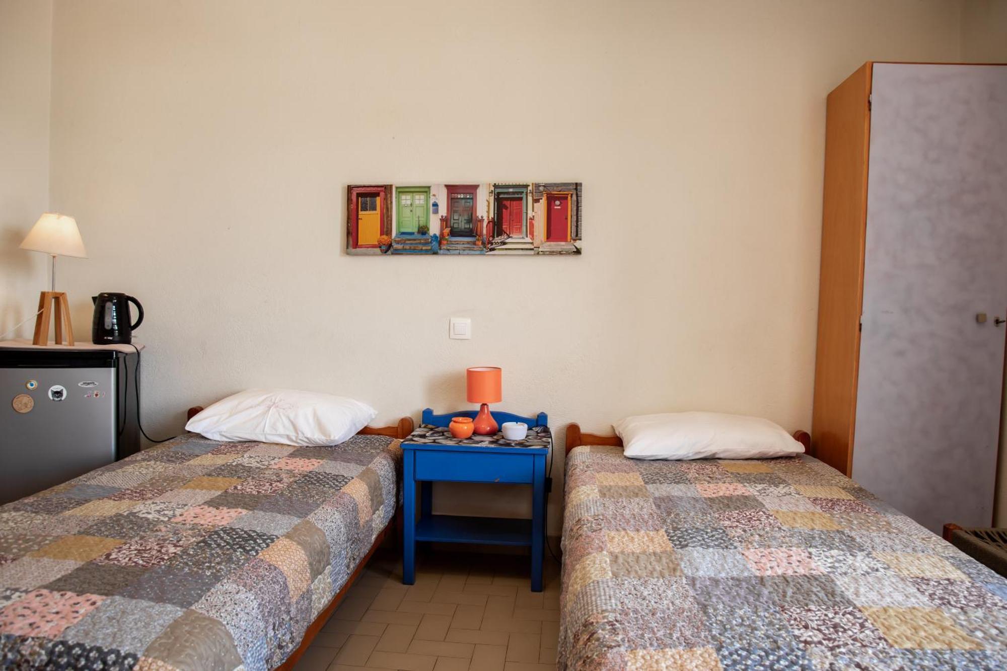Nefeli Rooms Agia Marina  Екстер'єр фото