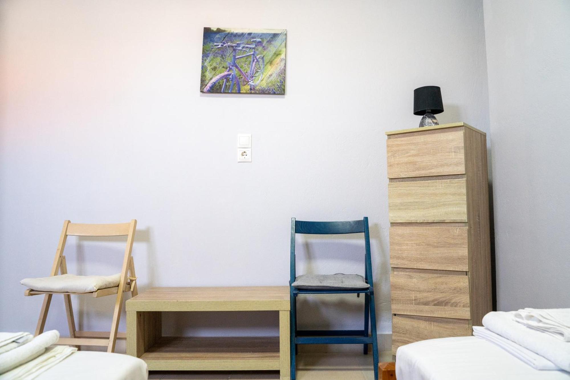 Nefeli Rooms Agia Marina  Екстер'єр фото